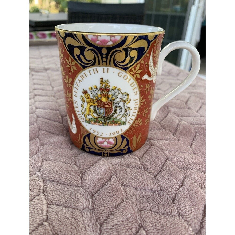 Royal Worcester Queen Elizabeth II Golden Jubilee Mug 1952-2002 Made in England